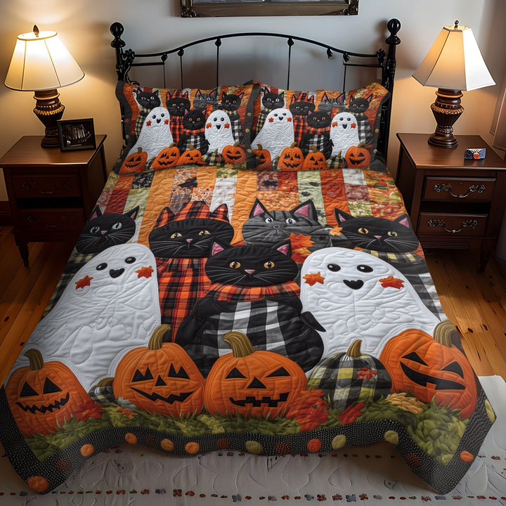 Spooky Feline 3-Piece Quilted Bedding Set
